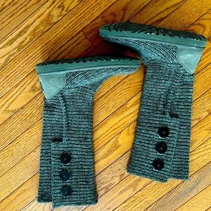 Ugg knit boot, grey, size 7